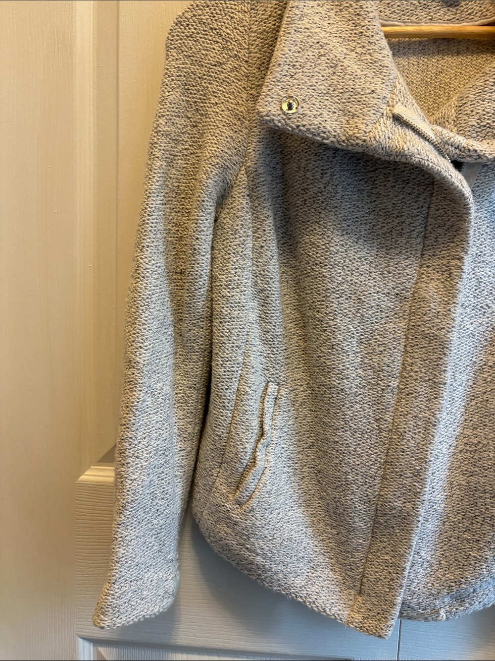 LOFT Light Gray Knit Zip-Front Moto Jacket - Picture 6 of 7